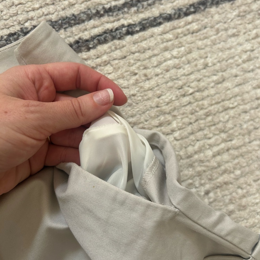 Express Khaki Women's Shorts - Picture 5 of 7
